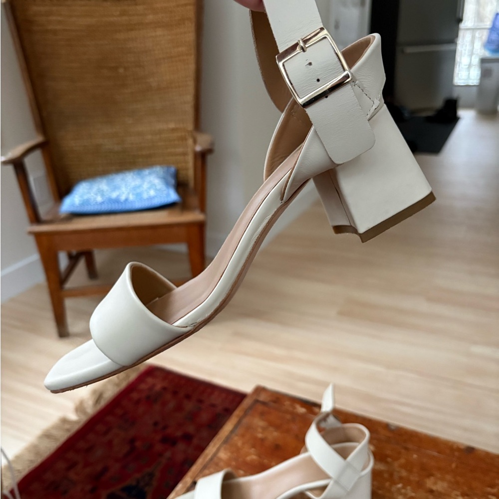 Nisolo Cream Block Heel Sandals